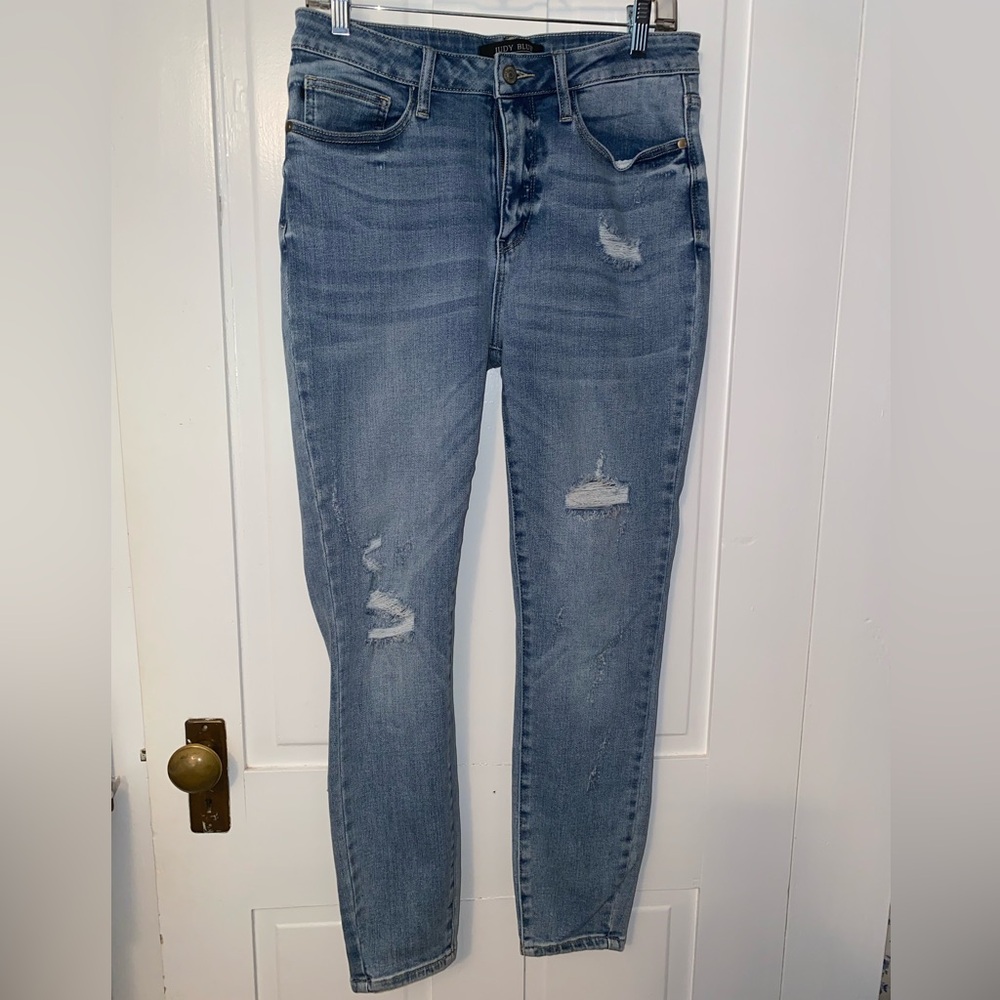 Judy Blue, high waisted distressed, skinny fit, new w/o tags, NEVER WORN.